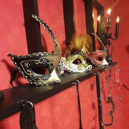 Love Room Le Rouge Et Noir Barr Buitenkant foto