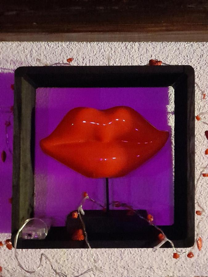 Love Room Le Rouge Et Noir Barr Buitenkant foto