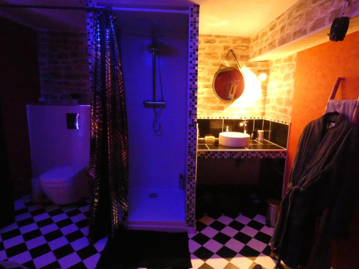 Love Room Le Rouge Et Noir Barr Buitenkant foto