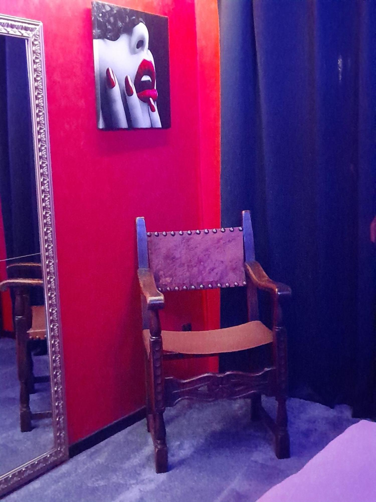 Love Room Le Rouge Et Noir Barr Buitenkant foto