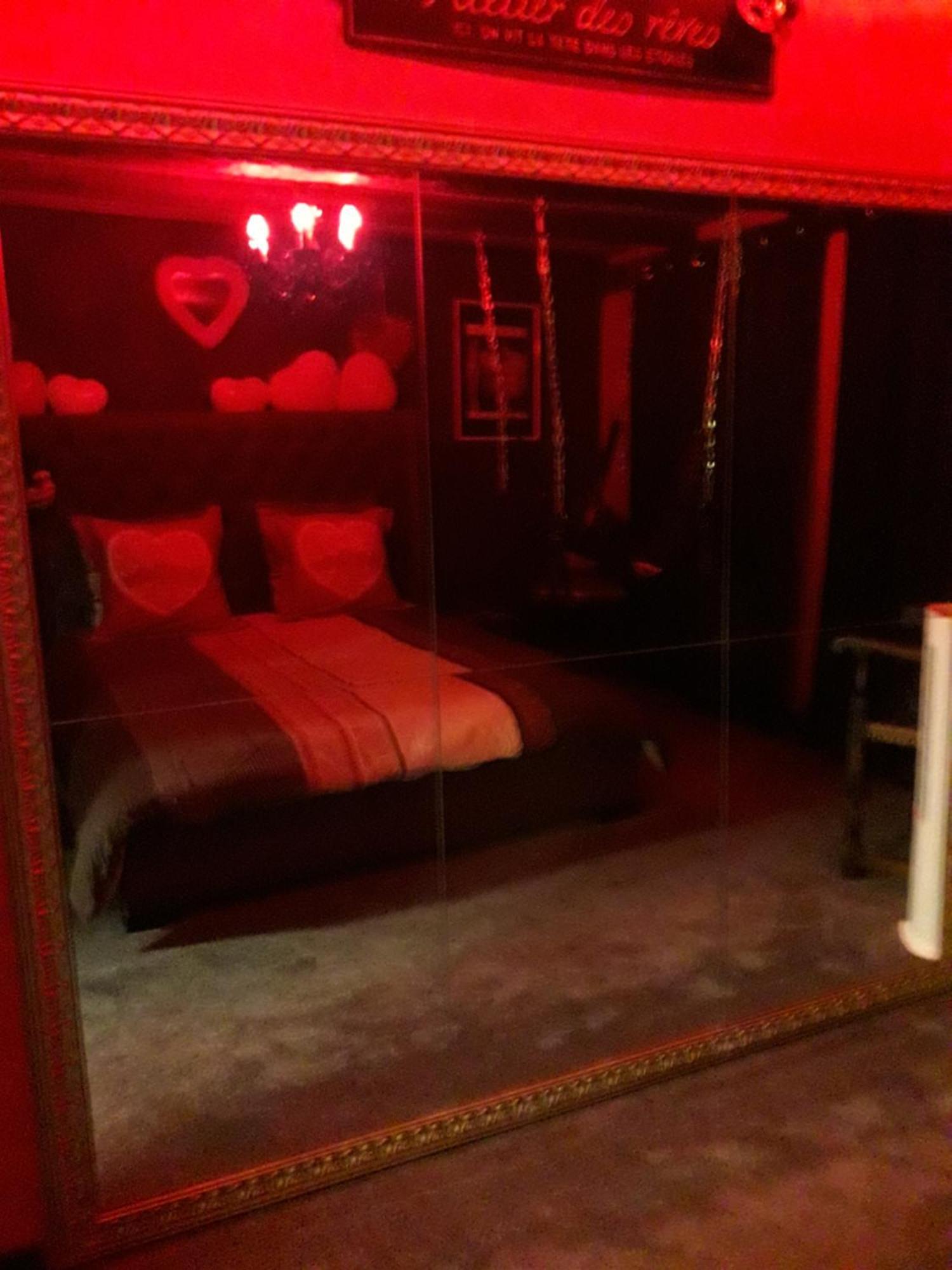 Love Room Le Rouge Et Noir Barr Buitenkant foto
