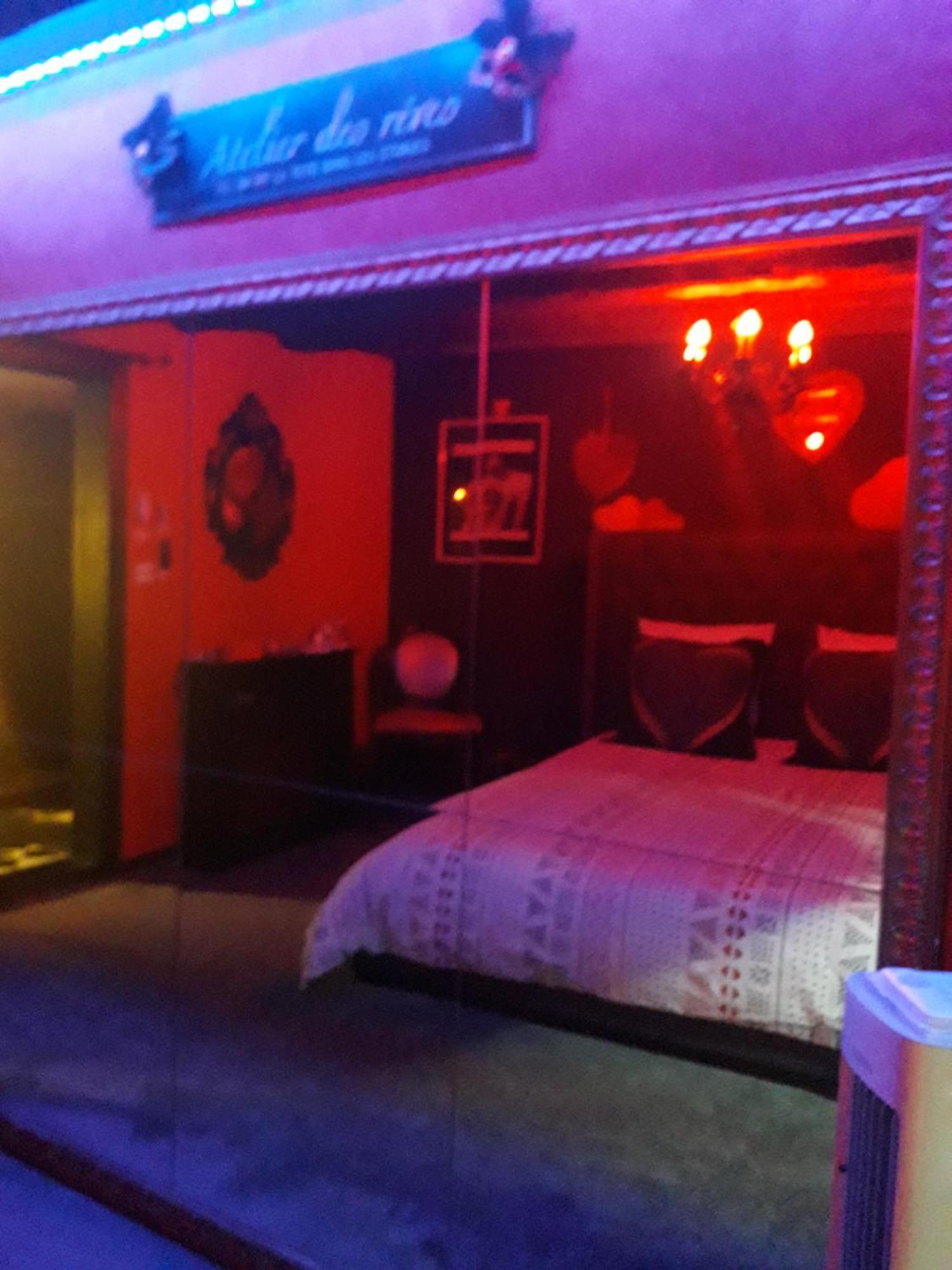 Love Room Le Rouge Et Noir Barr Buitenkant foto