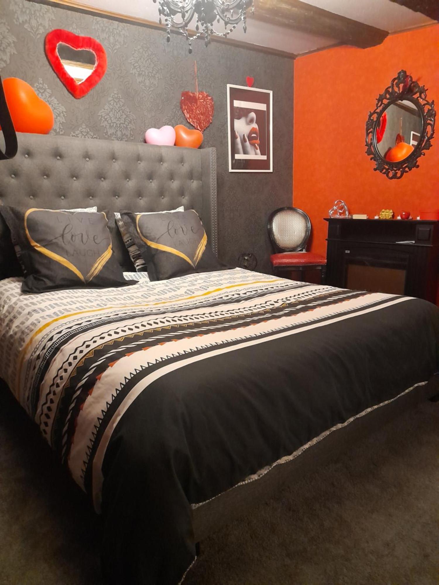 Love Room Le Rouge Et Noir Barr Buitenkant foto