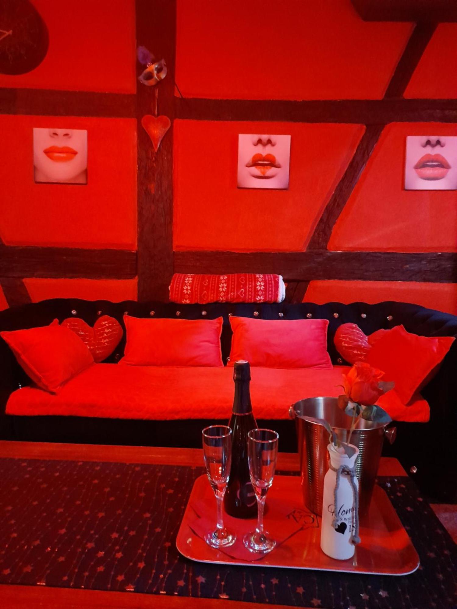 Love Room Le Rouge Et Noir Barr Buitenkant foto